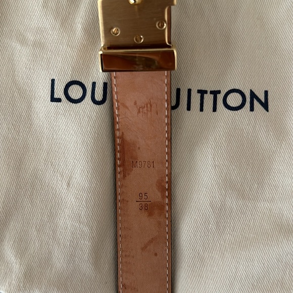 LV women belt. - Picture 2 of 3